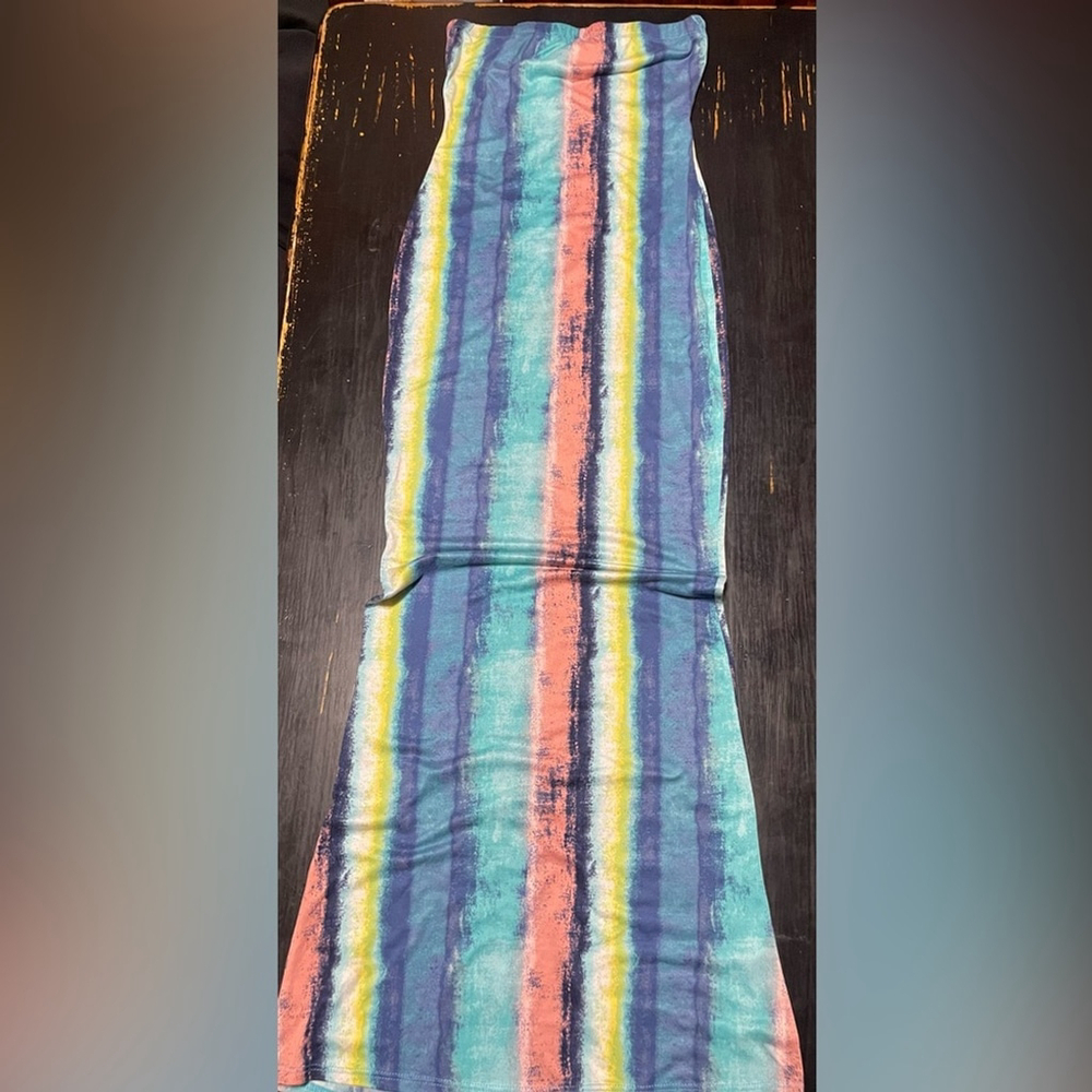 Fashion Nova Striped Maxi Dress in Blue and Pink - Picture 5 of 6